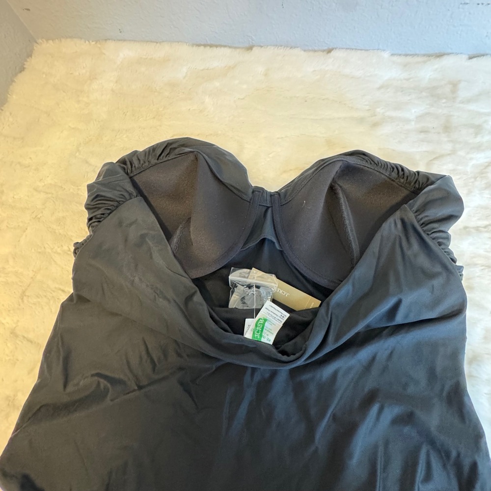 J.Crew Re-Imagined Ruched Twist Front Underwire One Piece Swimsuit Black Size 22 - Picture 6 of 7